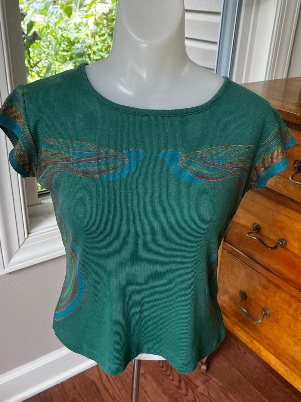 Y2K 90’s Green Graphic Baby Tee with Bird Motif size M